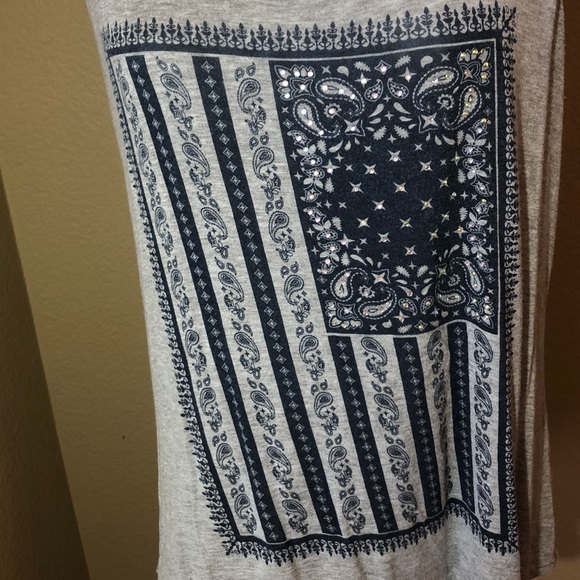Flowy grey bling flag racerback tank top. Size XL - Picture 3 of 7